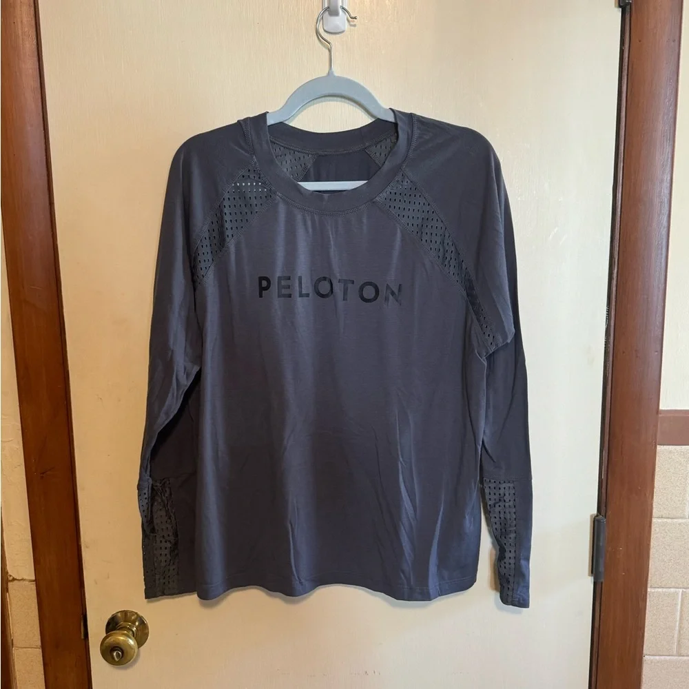 Peloton women’s XL long sleeve gray mesh detail logo - Picture 1 of 5